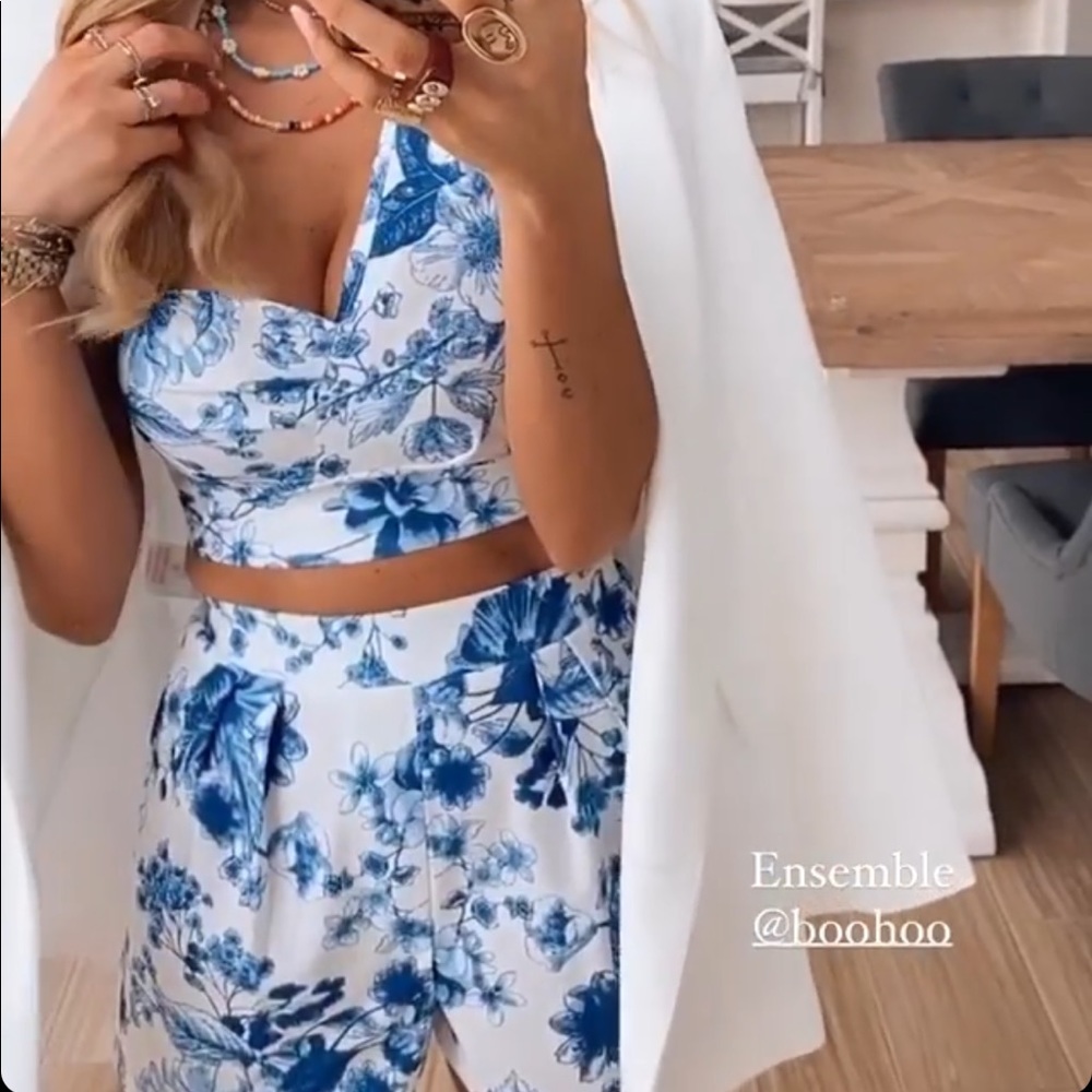 Boohoo two piece matching set. Brand new size 2